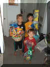 kidsbaskets.jpg (38305 bytes)