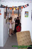 1halloweenrichhallwaygirls.jpg (36461 bytes)